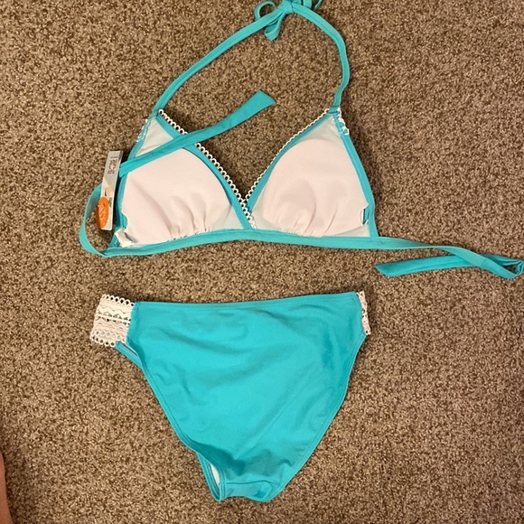 Women’s bikini, size M. New. Has removable padding on top. - Picture 2 of 3